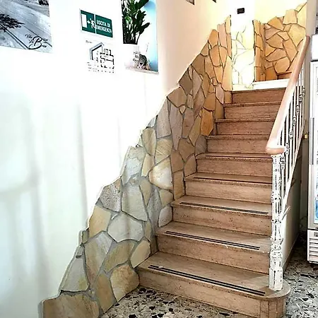 La Brise Hotel