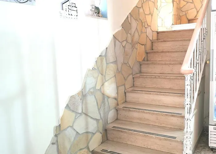 La Brise Szálloda 3*